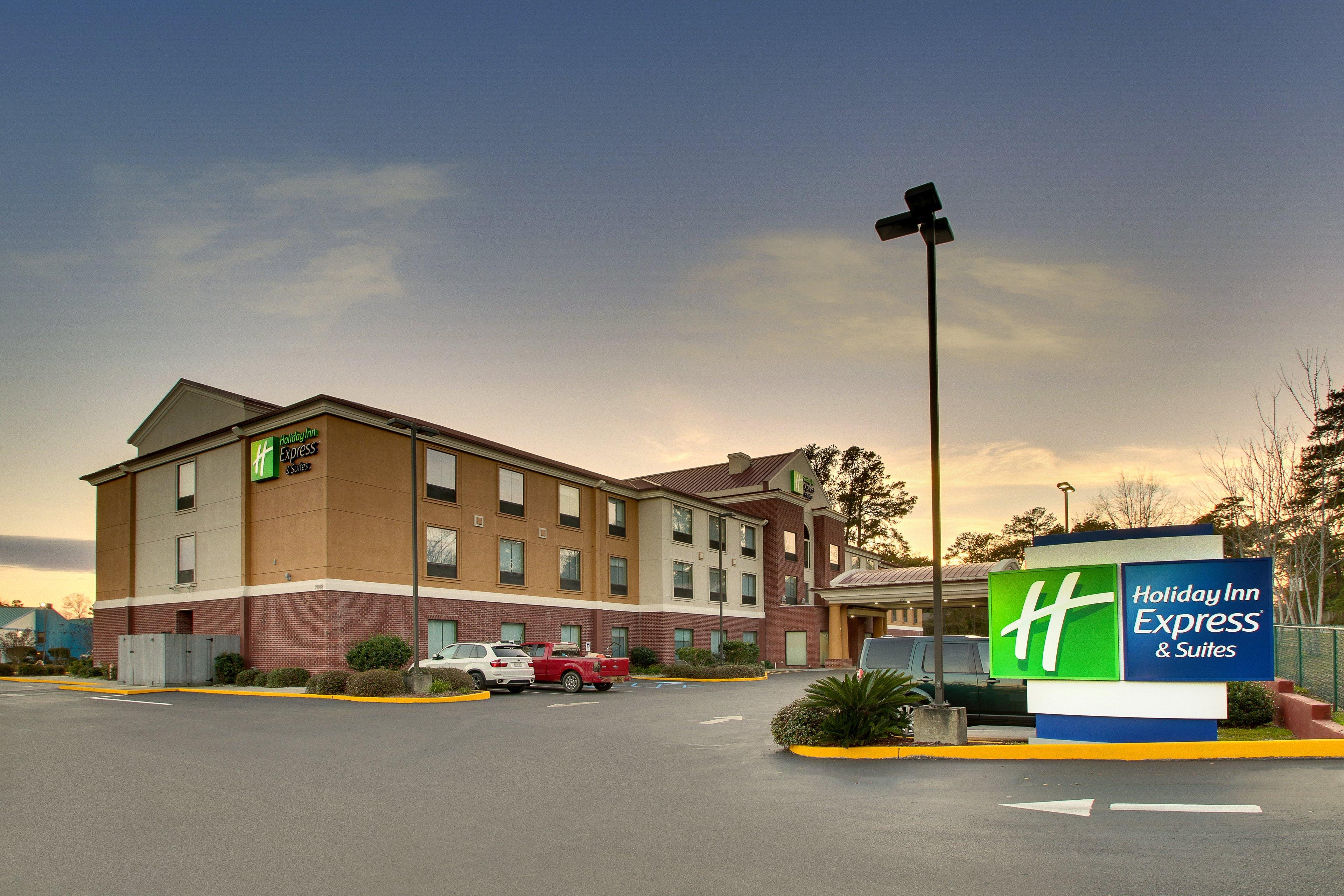 Holiday Inn Express & Suites Laurel By Ihg Exterior photo