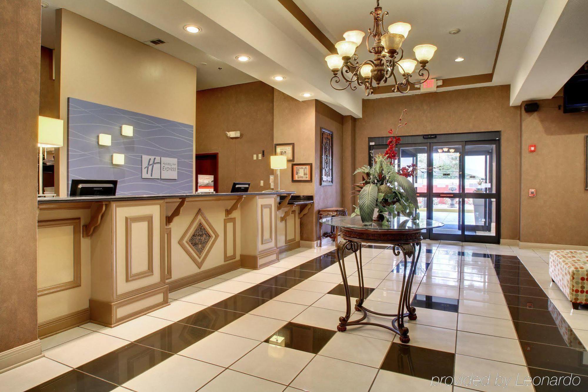Holiday Inn Express & Suites Laurel By Ihg Exterior photo