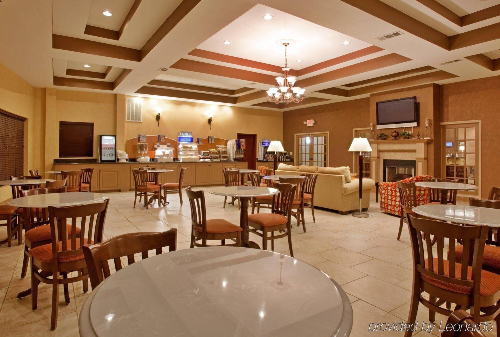 Holiday Inn Express & Suites Laurel By Ihg Exterior photo